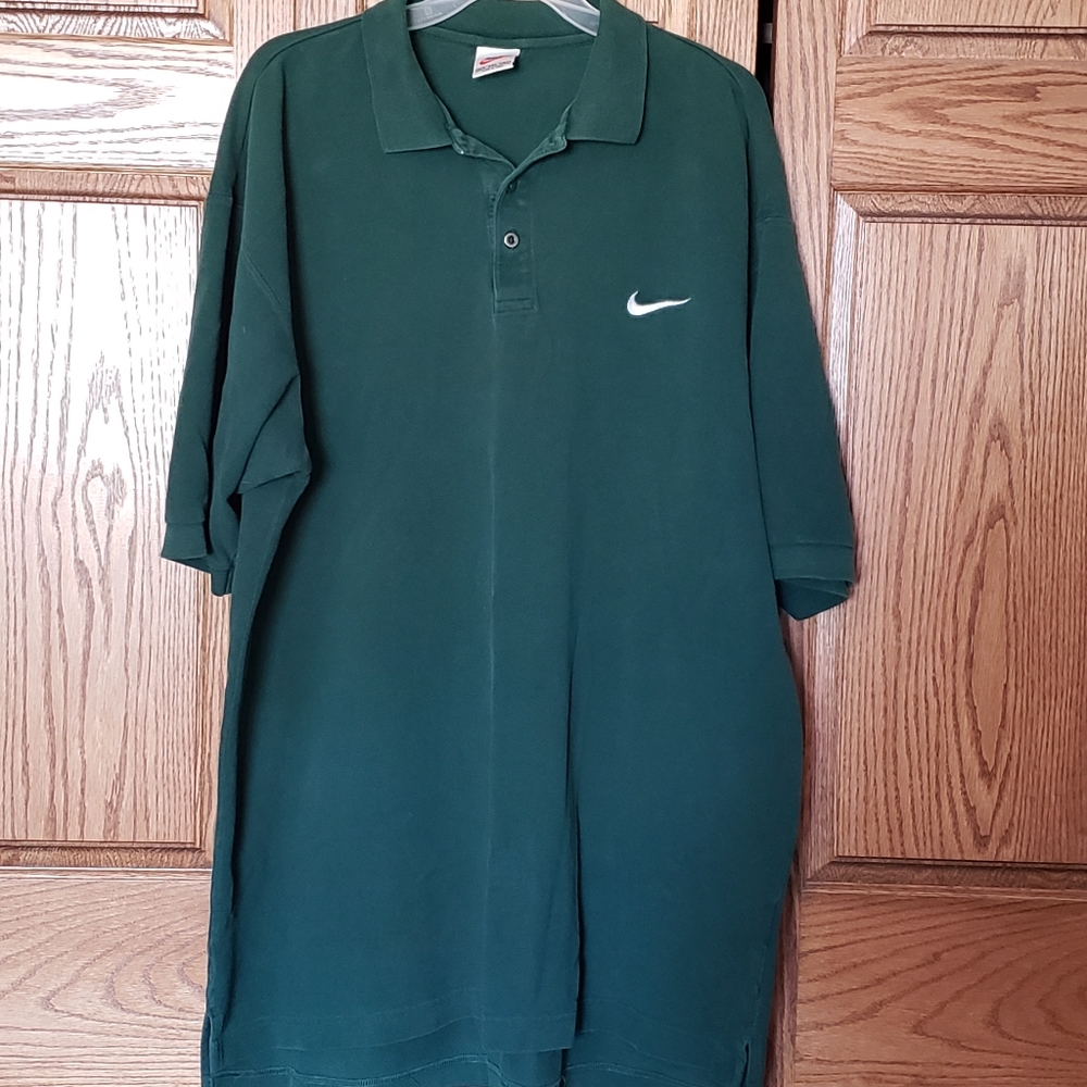 Nike Green Polo Shirt with Iconic Style